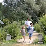 Parc De La Belle * Magne (Vienne)