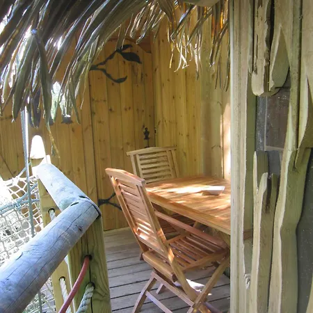 Parc De La Belle Camping Magne (Vienne)