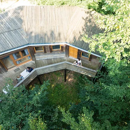 Κάμπινγκ Parc De La Belle Magne (Vienne)