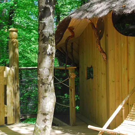 Camping Parc De La Belle Magne (Vienne)