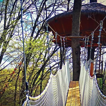 Camping Parc De La Belle Magne (Vienne)