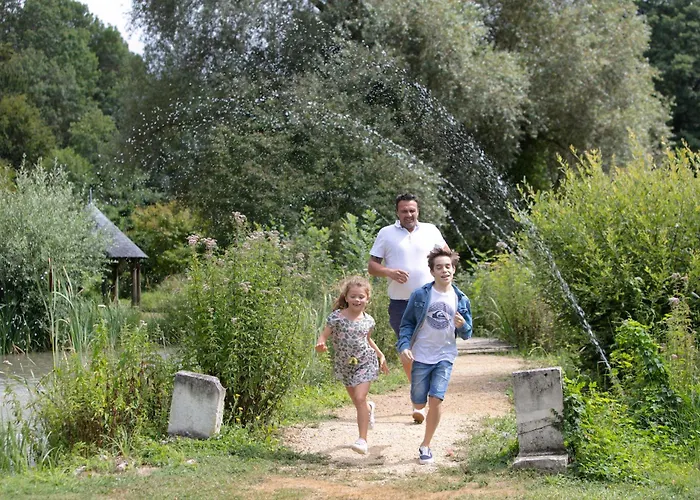 Parc De La Belle * Magne (Vienne)